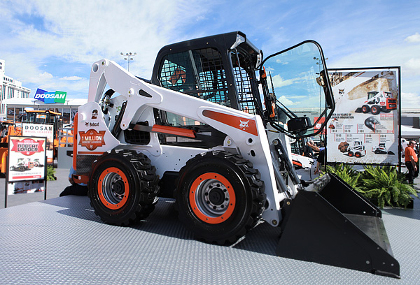 Doosan Infracore participates in CONEXPO 2014, the world’s largest heavy construction equipment exposition